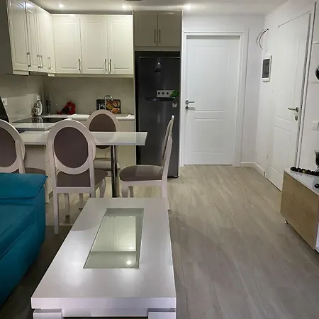 Gabriela Apartment